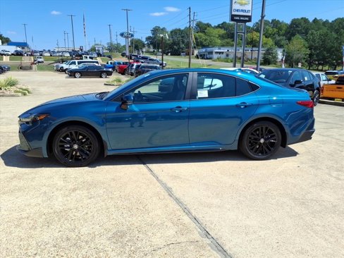 New 2025 Toyota Camry SE image 2