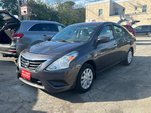 Used 2015 Nissan Versa SV image 2