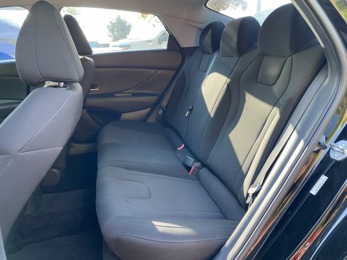 Used 2023 Hyundai Elantra SE image 26