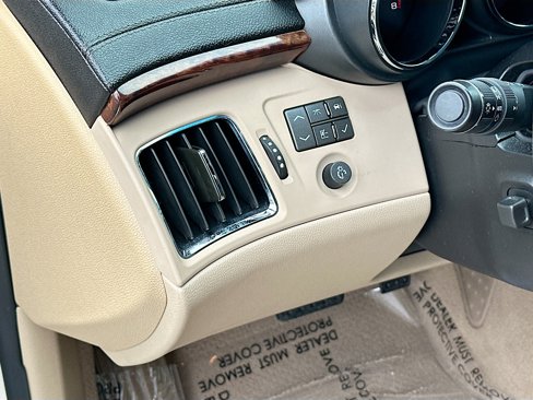 Used 2011 Cadillac CTS Premium image 10