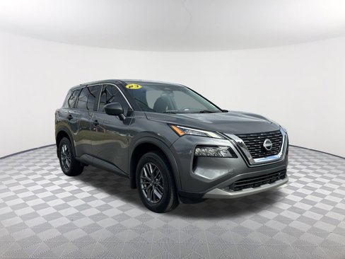 Used 2023 Nissan Rogue S image 4