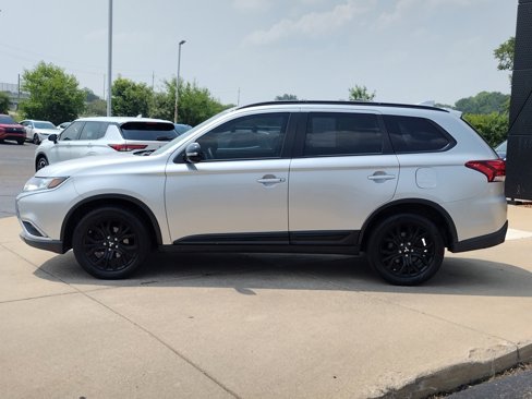 Used 2018 Mitsubishi Outlander LE image 17