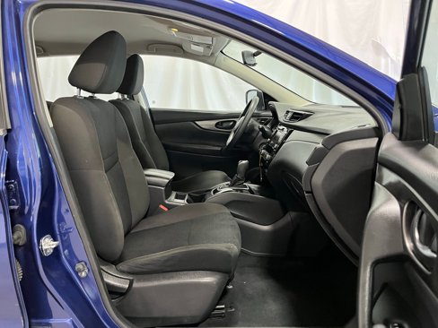 Used 2019 Nissan Rogue Sport S image 15
