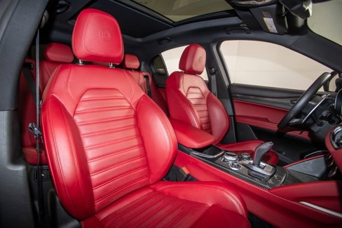 Used 2020 Alfa Romeo Stelvio Ti Sport image 16