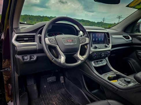 Used 2020 GMC Acadia SLT image 16