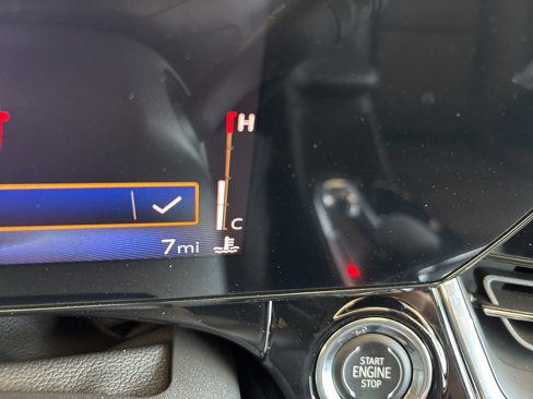 New 2025 Chevrolet Trax RS w/ Sunroof Package image 16
