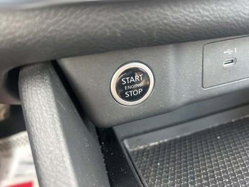 Used 2021 Nissan Rogue SV image 23
