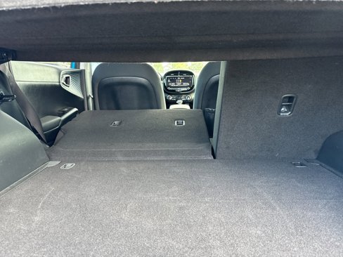 Used 2023 Kia Soul EX image 15