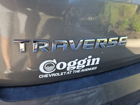 Used 2018 Chevrolet Traverse LT image 17