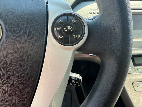 Used 2014 Toyota Prius Five image 19