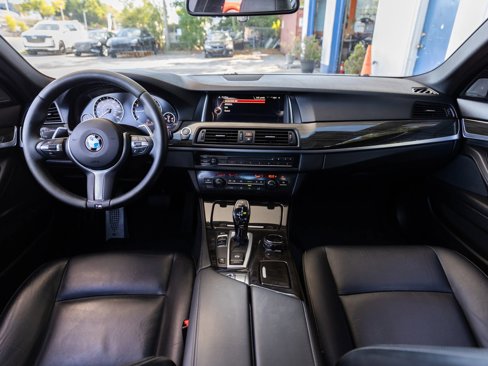 Used 2016 BMW 528i Sedan image 2