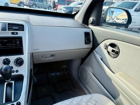 Used 2005 Chevrolet Equinox LT w/ Preferred Equipment Group image 23
