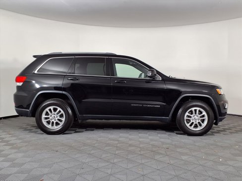Used 2019 Jeep Grand Cherokee Laredo image 29