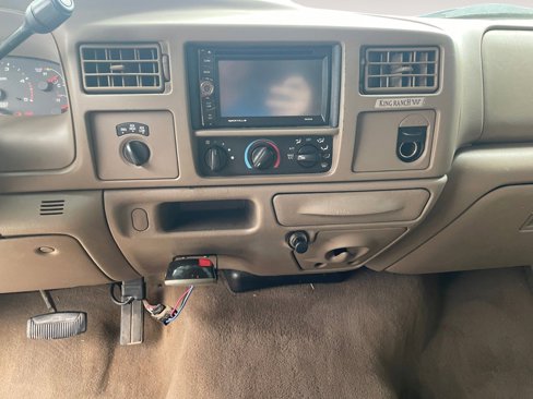 Used 2004 Ford F250 King Ranch image 11