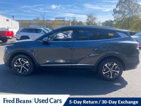 Used 2023 Kia Sportage EX image 4