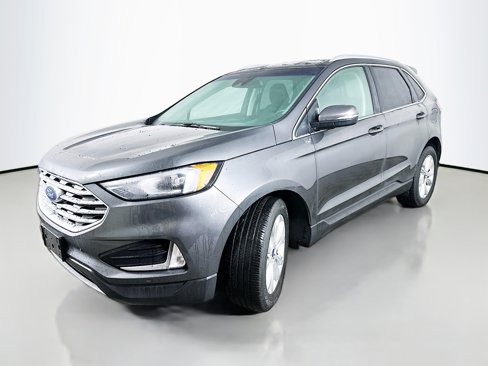 Used 2020 Ford Edge Titanium w/ Cargo Accessory Package image 3