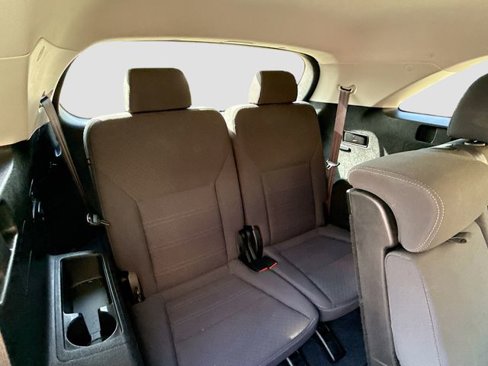 Used 2016 Kia Sorento LX image 25