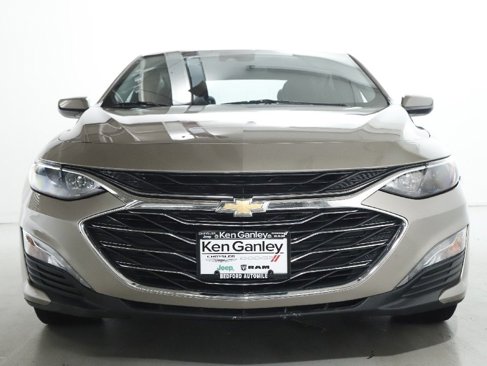 Used 2023 Chevrolet Malibu LT w/ Driver Confidence Package image 5