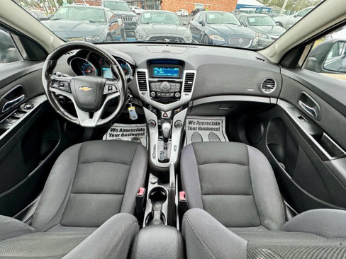 Used 2013 Chevrolet Cruze LT image 13