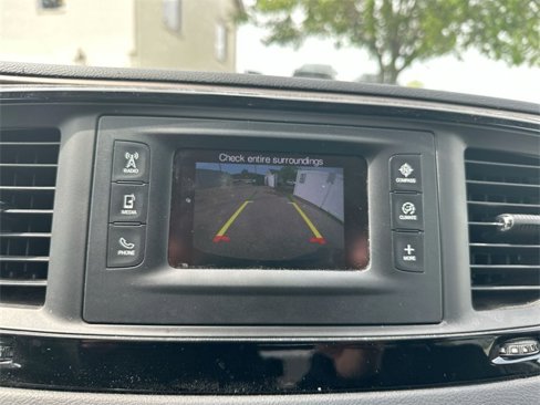Used 2017 Chrysler Pacifica LX image 40