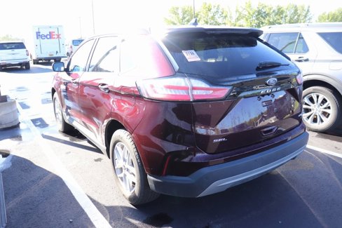 Used 2024 Ford Edge SEL image 7