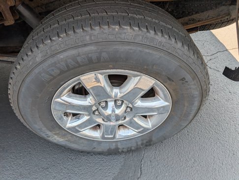 Used 2013 Ford F150 XLT w/ XLT Chrome Pkg image 10