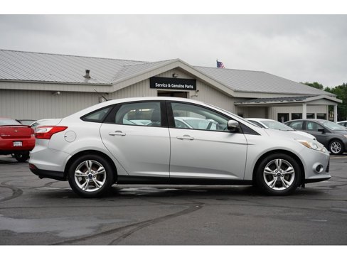 Used 2014 Ford Focus SE image 2