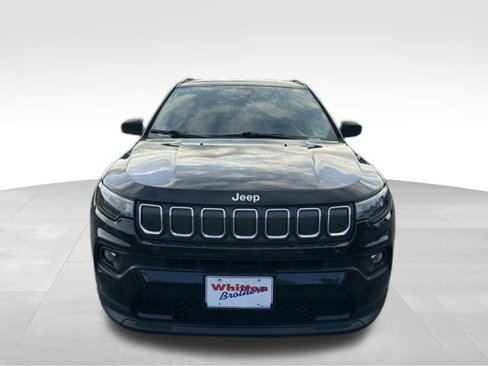 Used 2022 Jeep Compass Latitude image 10