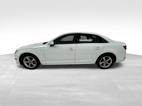 Used 2019 Audi A4 2.0T Premium w/ Convenience Package image 4