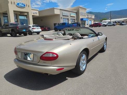 Used 1999 Jaguar XK8 Convertible image 18