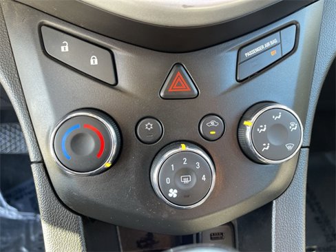 Used 2019 Chevrolet Sonic LT image 18