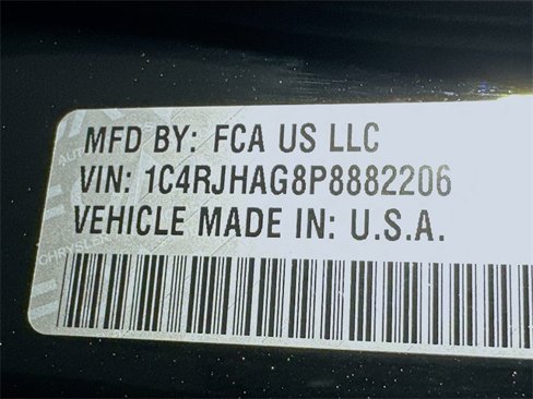 Used 2023 Jeep Grand Cherokee Altitude image 21