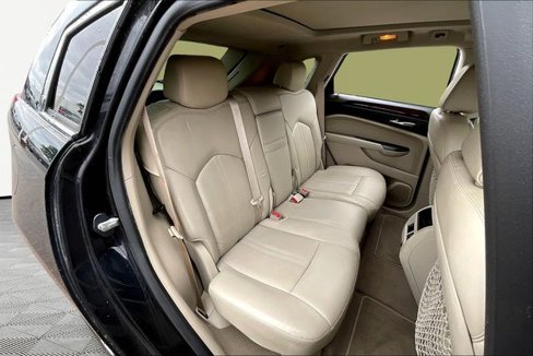 Used 2012 Cadillac SRX Luxury image 17
