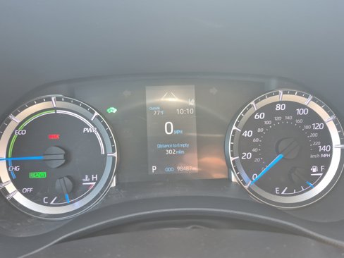 Used 2021 Toyota Highlander LE image 21
