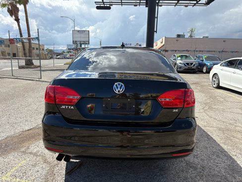 Used 2014 Volkswagen Jetta SE image 4