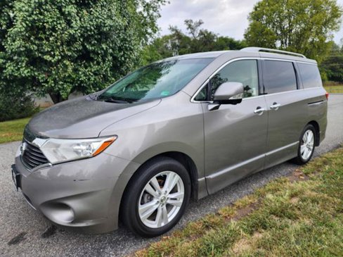 Used 2013 Nissan Quest LE image 2