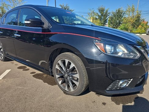 Used 2019 Nissan Sentra SR image 3