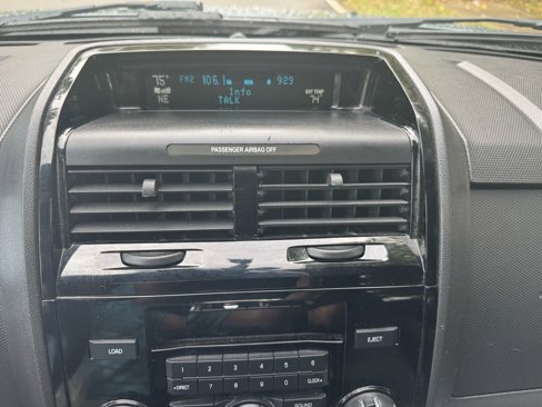 Used 2012 Ford Escape Limited image 33