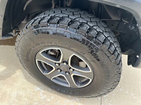 Used 2020 Jeep Wrangler Sport image 11