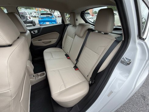Used 2015 Ford Fiesta Titanium image 26