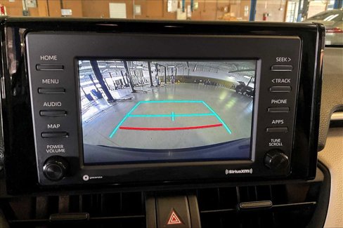 Used 2021 Toyota RAV4 XLE image 27