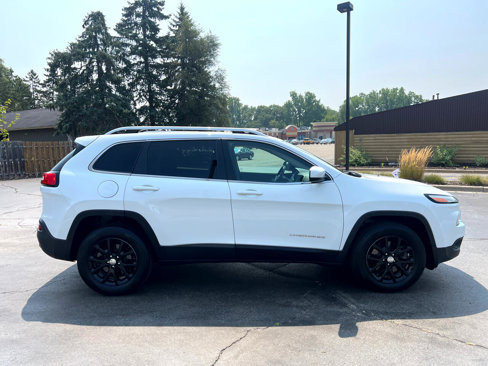 Used 2014 Jeep Cherokee Latitude w/ Cold Weather Group image 9