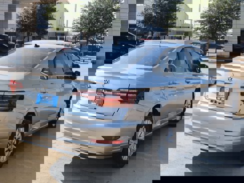 Used 2019 Volkswagen Jetta S image 5