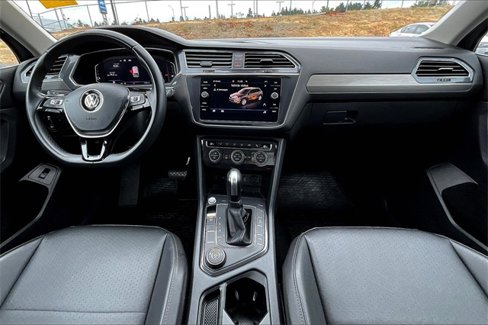 Used 2020 Volkswagen Tiguan SEL image 13