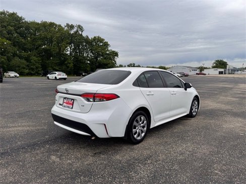 Used 2020 Toyota Corolla LE image 4