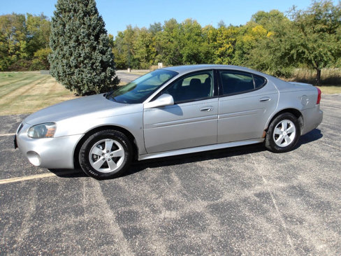 Used 2008 Pontiac Grand Prix w/ Preferred Package image 8
