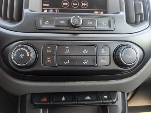 Used 2020 Chevrolet Colorado W/T image 18