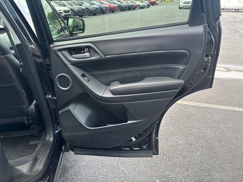 Used 2018 Subaru Forester 2.5i Touring w/ Popular Package #3B image 40