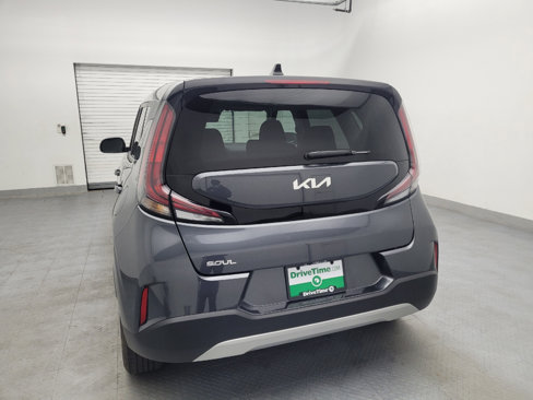 Used 2023 Kia Soul LX w/ LX Technology Package image 6