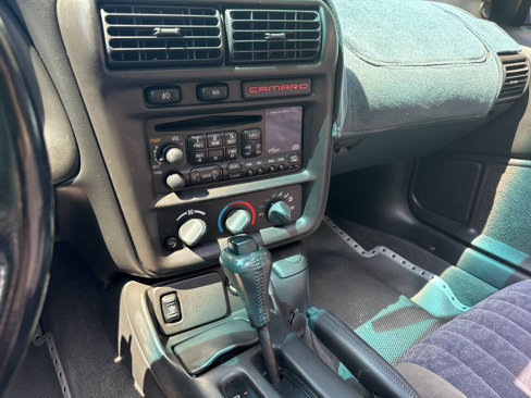 Used 2000 Chevrolet Camaro LT image 21